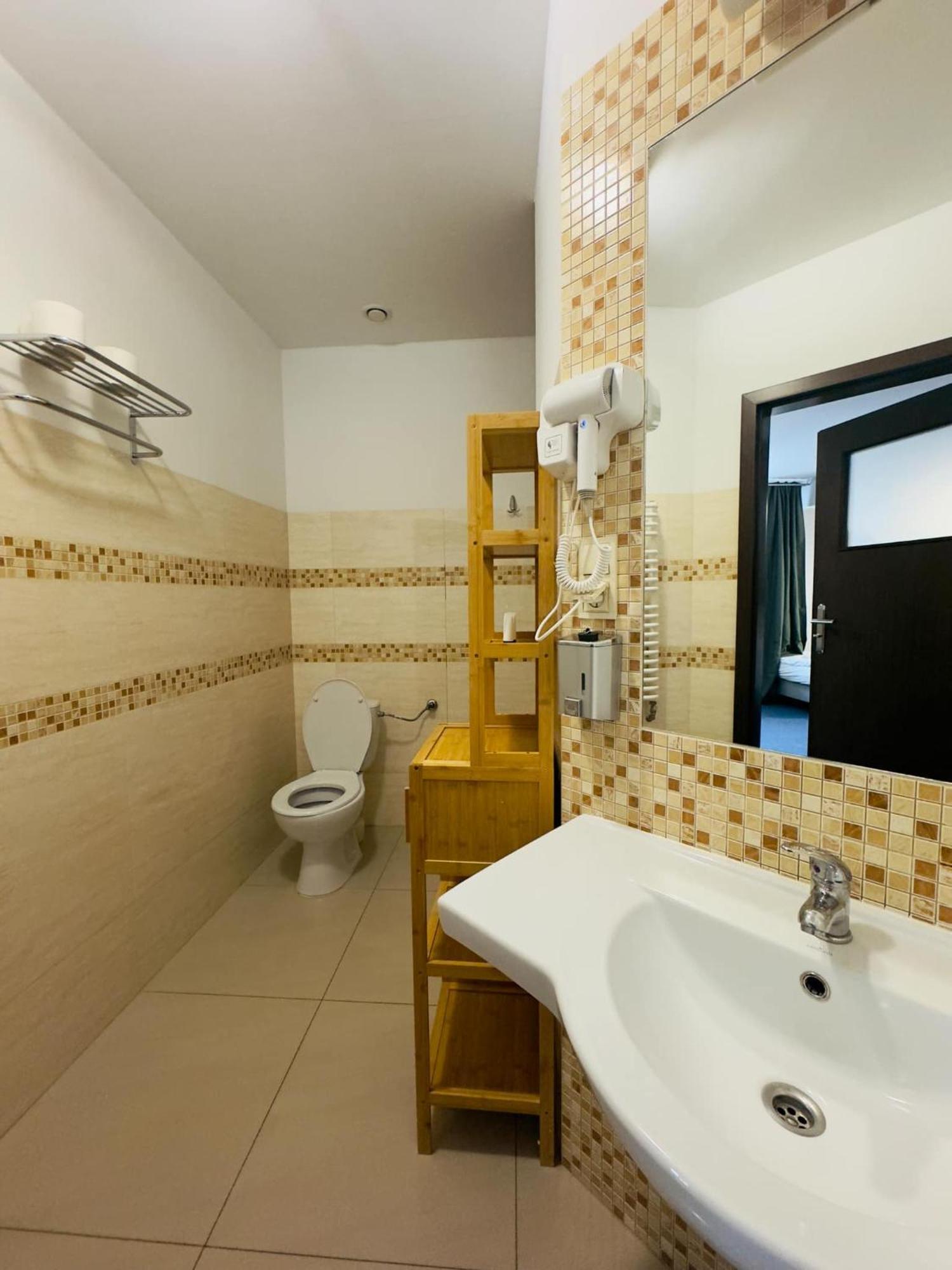 Magiczna Farma Hotel Obiady Maka I Magia Замбрув Экстерьер фото